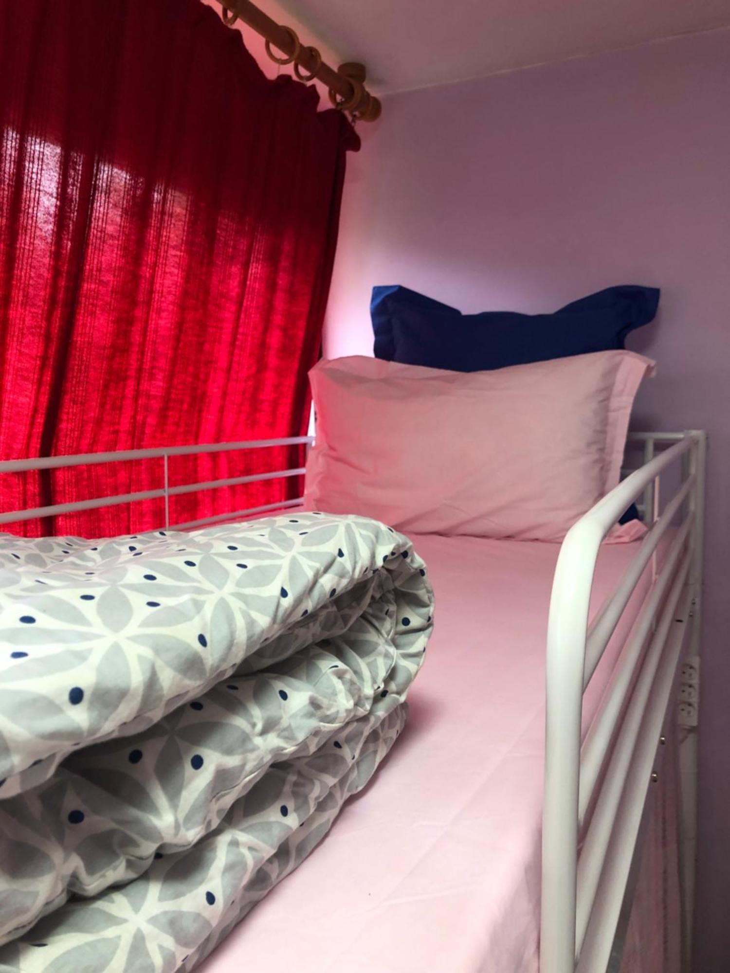 Female-Dortoir Femme -Dorm Shared Room Paris Bobigny Buitenkant foto