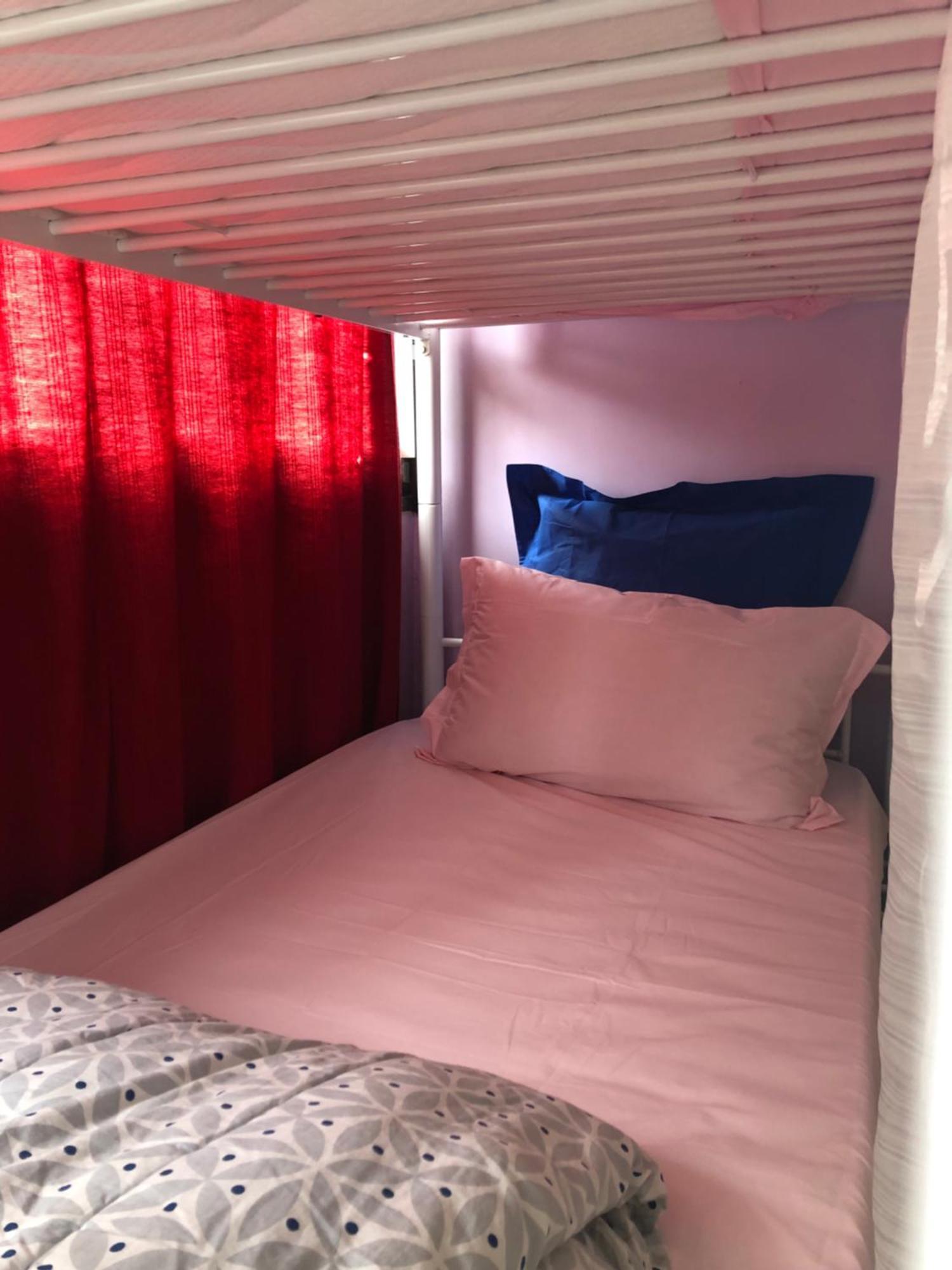 Female-Dortoir Femme -Dorm Shared Room Paris Bobigny Buitenkant foto