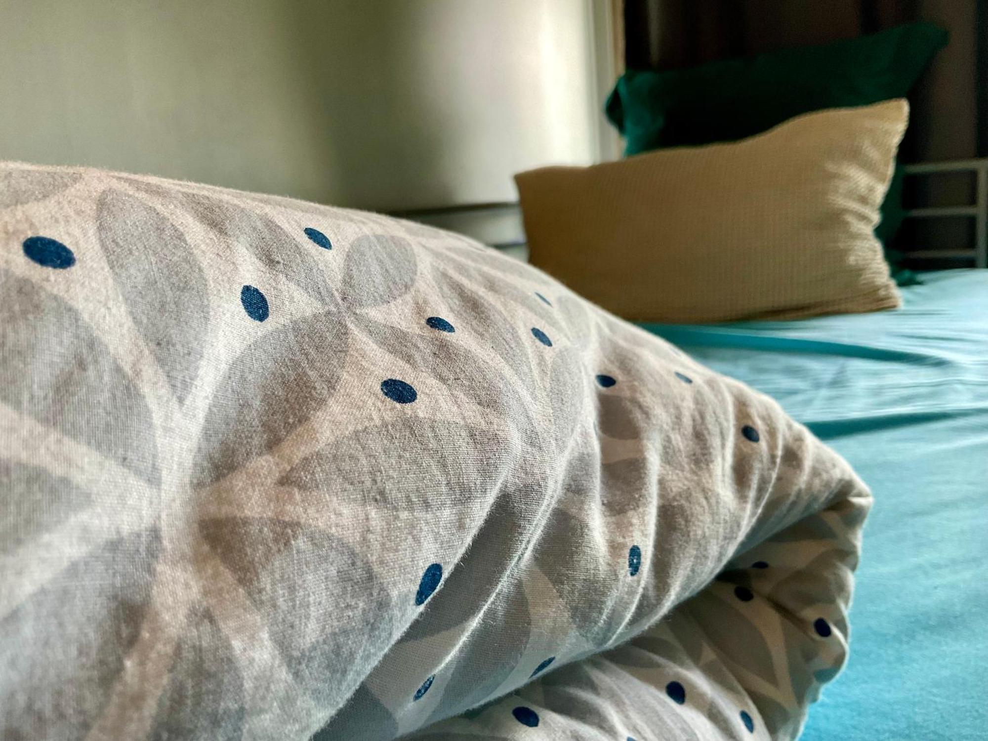 Female-Dortoir Femme -Dorm Shared Room Paris Bobigny Buitenkant foto